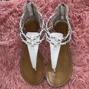 ✨GUESS sandals✨(price is firm)